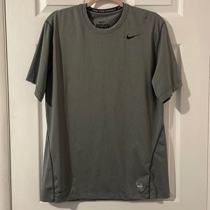 L Nike Pro Combat Dri-Fit Gray Fitted Shirt